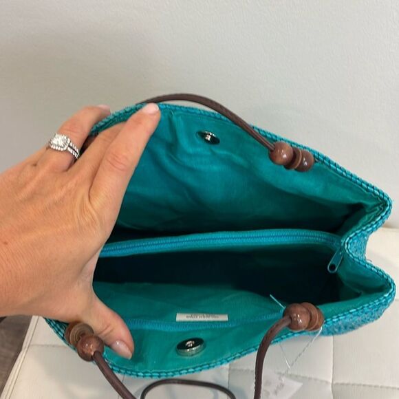 Dark Ocean blue Straw bag with wooden beads and thin leather handles - Picture 4 of 5